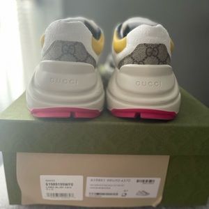 Gucci sneakers used but like new